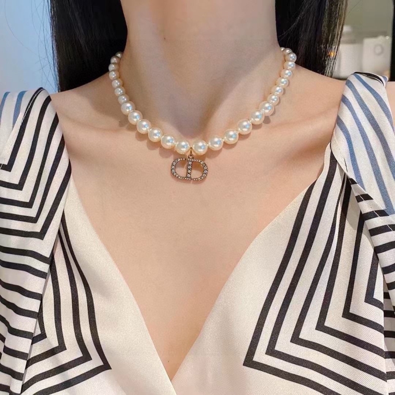 chr1st1an D10r necklaces